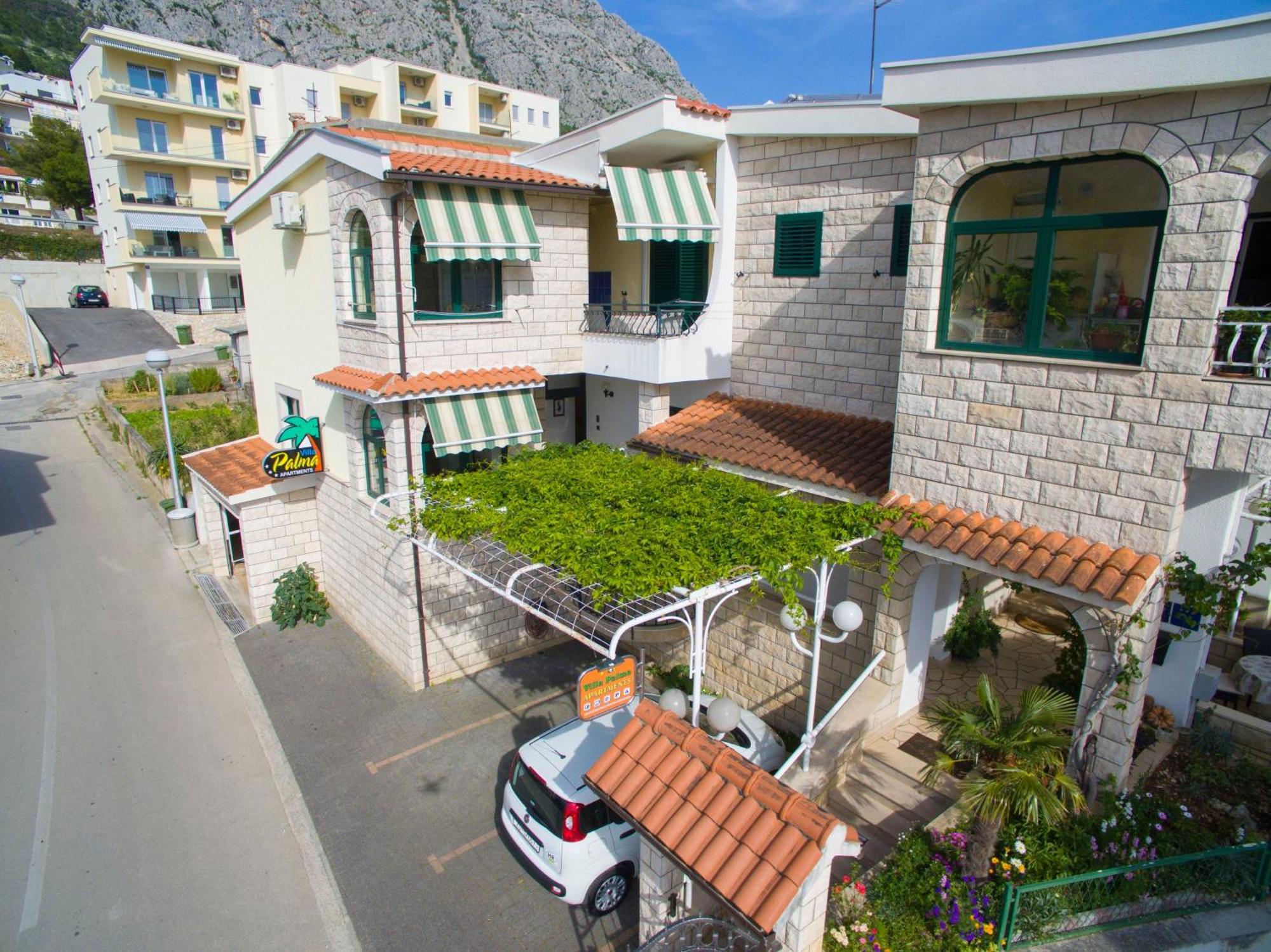 Apartment Gemuetliche Mit Terrasse In Bidol Makarska